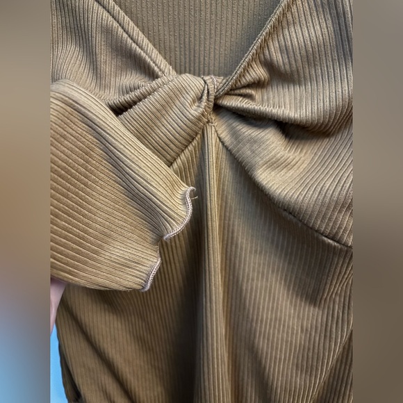 Altar’d State Long Sleeve Ribbed Bodysuit Size Medium - Picture 4 of 6